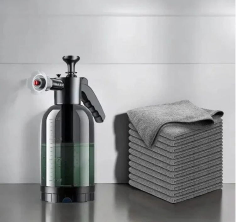 2L Hand Pump Foam Car Wash Sprayer – Air Pressure Cleaning & Gardening Spray Bottle